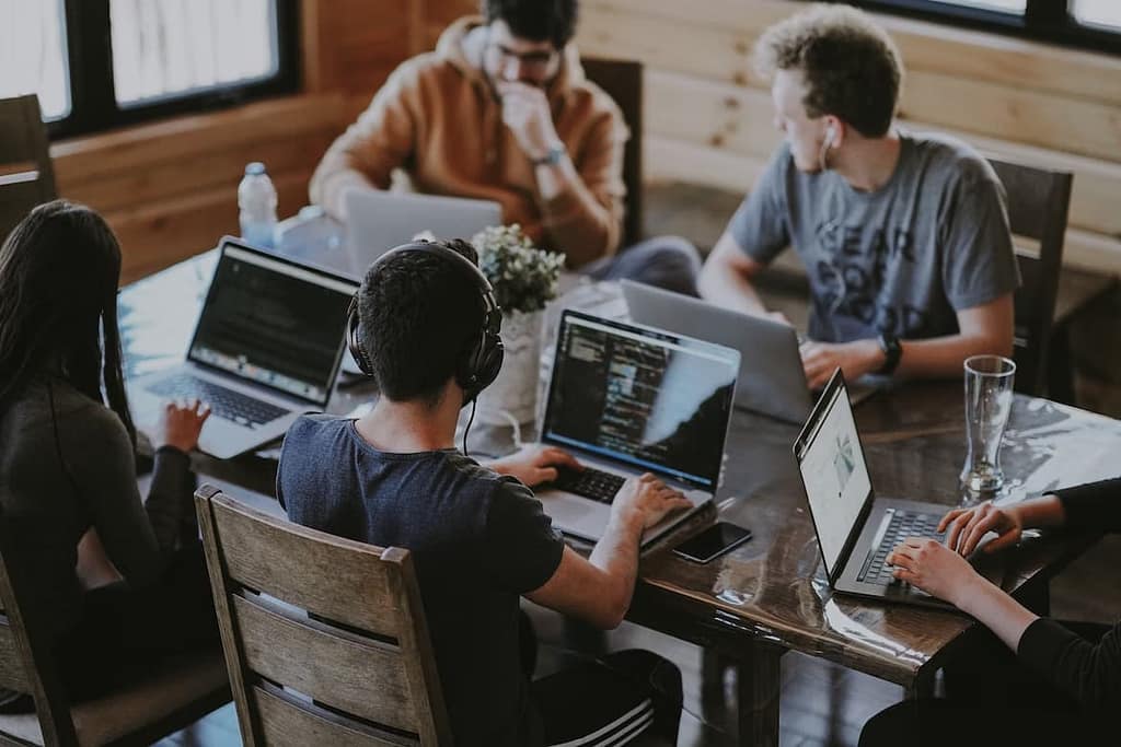 10 Different Types of IT Careers to Explore in Dubai